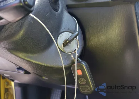 2004 Toyota Matrix Xr z USA, uszkodzony, nr VIN 2T1KR32E84C237209